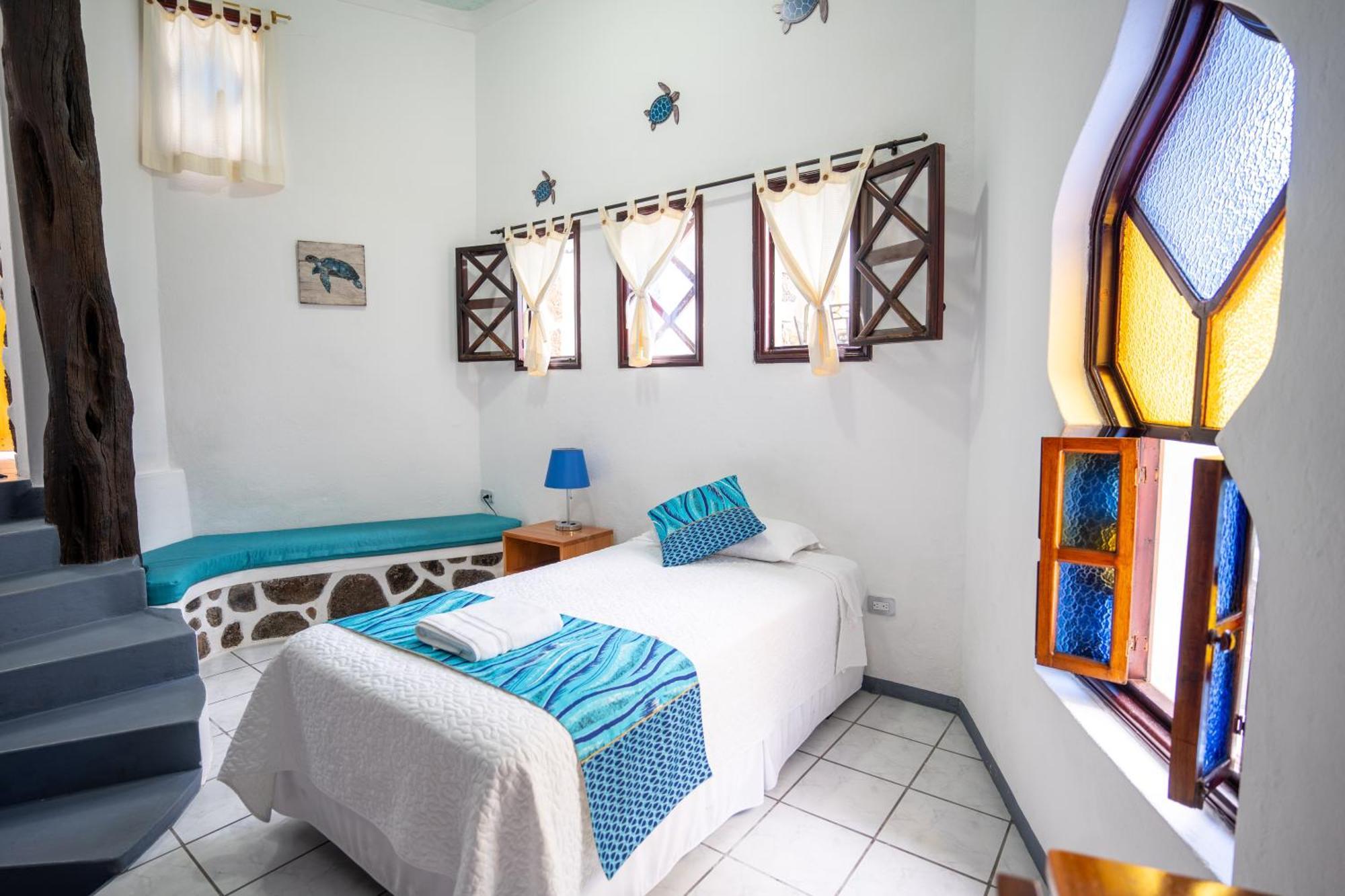 Maidith Galapagos Inn 푸에르토아요라 외부 사진
