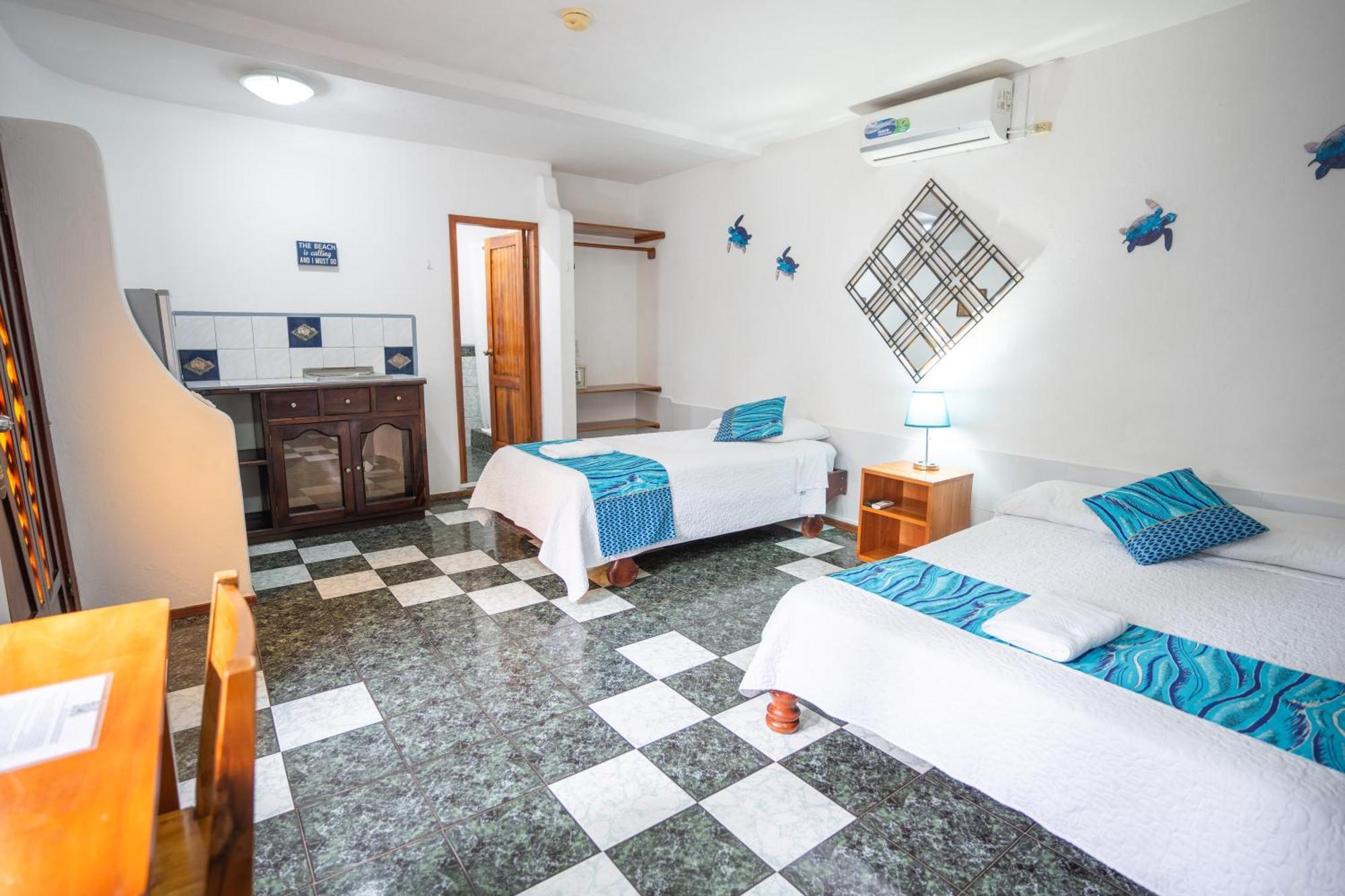 Maidith Galapagos Inn 푸에르토아요라 외부 사진